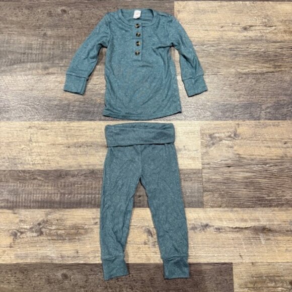 Lou Lou and Company 12-24 Month Pajama Set - Picture 1 of 5